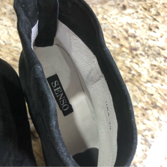 Senso Suede-like Black Round Toe Chunky Gold Heel Ankle Boots 39 - Picture 9 of 11